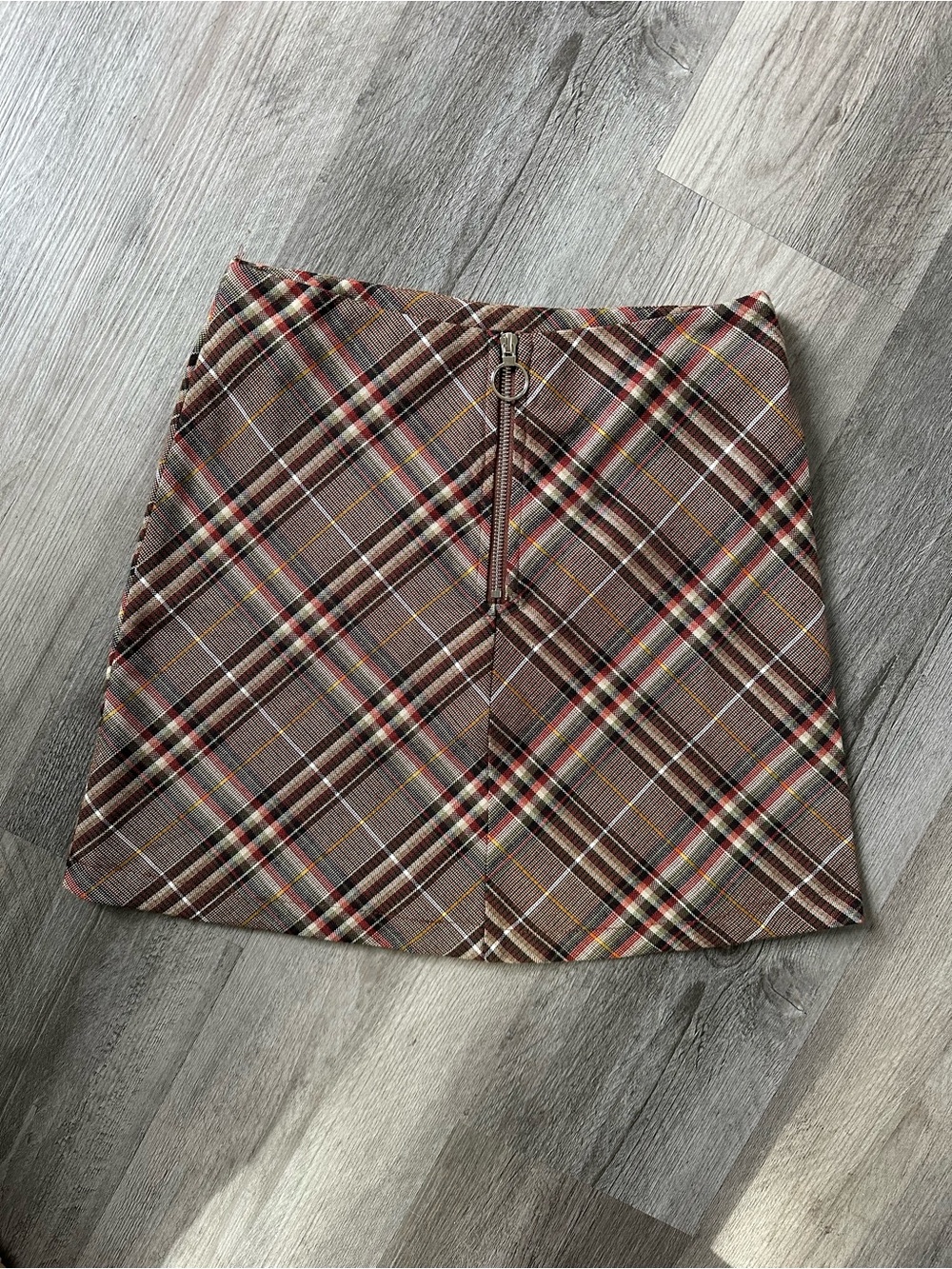 🌻 Princess Polly Darwin Plaid Mini Skirt 🌻 - Picture 3 of 7